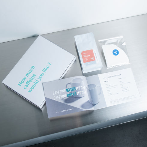 定期便の箱と同梱物の画像